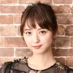 佐々木希、大物タレントとの対面に大興奮！憧れの人との2ショットに感激！