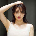 元テレ東・森香澄アナが白ビキニ姿で美ボディを披露！待望の1st写真集発売決定！