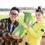 【芸能】おだんごヘアの藤原紀香、宮川大輔との2ショット公開『幻の激ウマ白菜‼️』