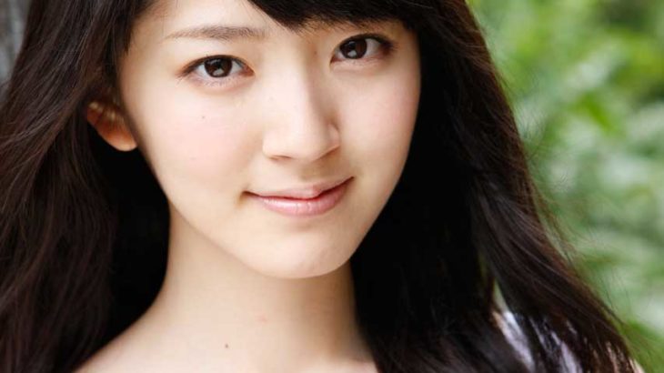 「あざとかわいい！」黒髪パッツン前髪で上目遣いの鈴木愛理に虜になるファン続出