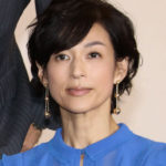 鈴木保奈美、57歳の私服姿が「かーんち？」と反響！ファッションセンスに注目集まる！