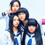 紅白歌合戦でのハプニング！新しい学校のリーダーズ、スカートめくれ事件が大騒動！