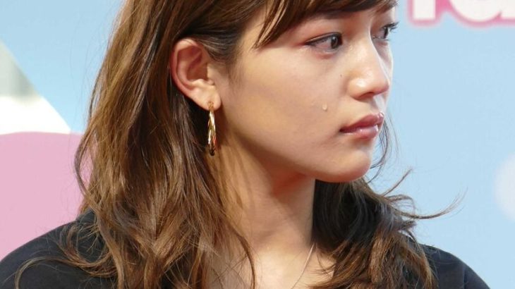 【芸能】川口春奈、芸能人友達とのプライベート明かす「学校にスポーツカーで迎えに来てくれて」