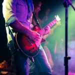 【音楽】日本一だと思う「男性ロックギタリスト」ランキング！　5位hide、4位高中正義、3位Char、2位松本孝弘、1位は？