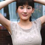 綾瀬はるかの美しい笑顔が輝く！ハワイでの水着グラビアショット公開！