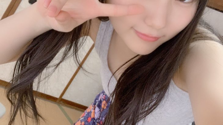 【芸能】“Z世代のグラビアクイーン”田中美久、胸元あらわな部屋着姿に絶賛の声「攻めてるねぇ」「天才的にかわいい」