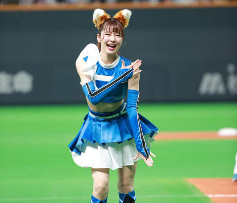 【芸能】元ファイターズガール滝谷美夢、沖縄キャンプ登場　きつねダンス踊ってたけど実は「運動音痴」明かす