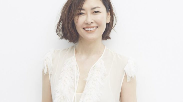 ミポリン中山美穂の53歳美脚クロスにファン歓喜！色気全開の最新カット公開