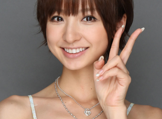 篠田麻里子が離婚後の葛藤を語る「信じていたものが揺らぐ中、再び人間への信頼を取り戻したい」