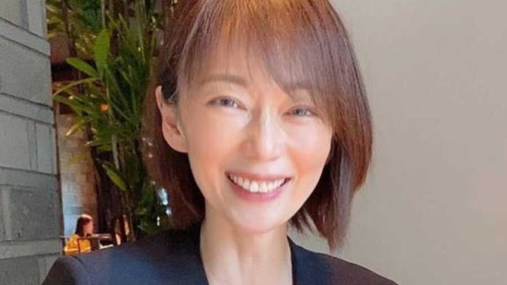 葉月里緒奈の“顔パンパン”な自撮りにファン驚愕！大学生娘の母の美しさに注目