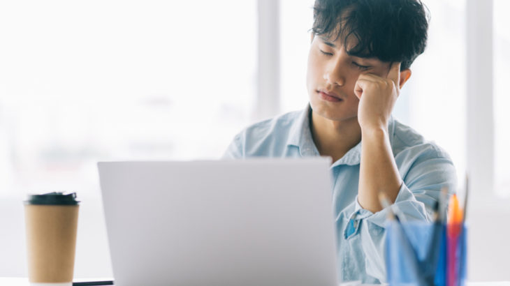 【社会】在宅勤務中に「音楽」を聴いていることがバレて減給に。会社でも「ラジオ」は流れているし、問題ないと思った…(ﾌｧｲﾅﾝｼｬﾙﾌｨｰﾙﾄﾞ)