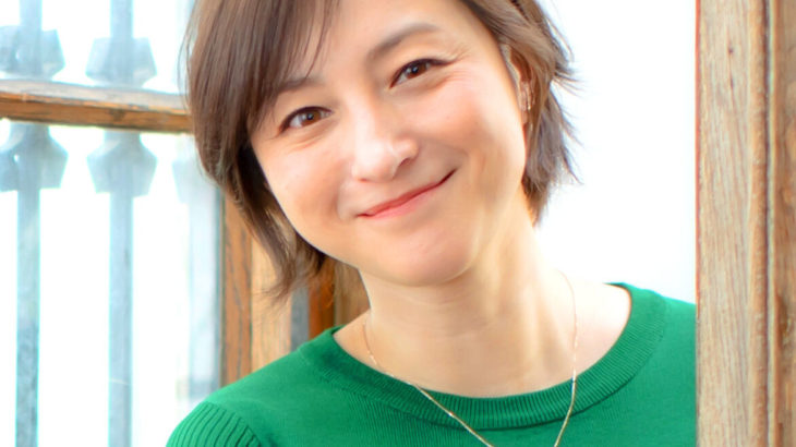 広末涼子、透け感ニット姿で色気満点！フォロワー急増中