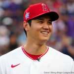 大谷翔平、2歳年下の妻を韓国の空港到着でお披露目！