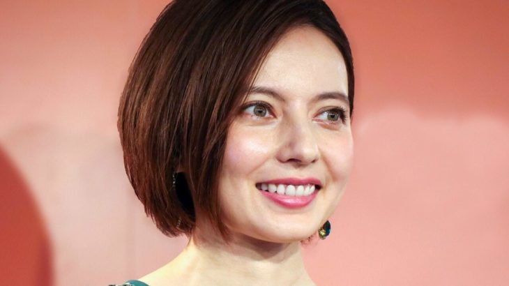 ベッキー、新しいルックスで「がんばろーう！」40歳を迎える気合いを見せる