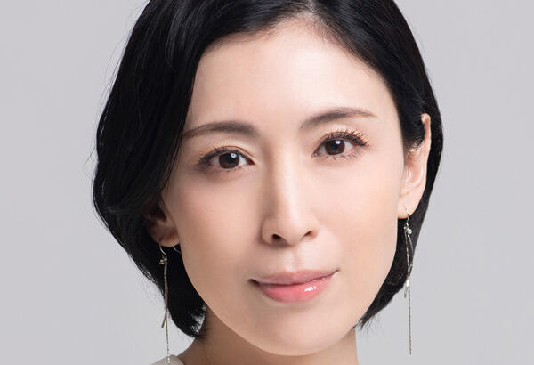 雛形あきこの娘、大学卒業式で披露したコーデに反響続出！「ハンコックみたいなスタイル」