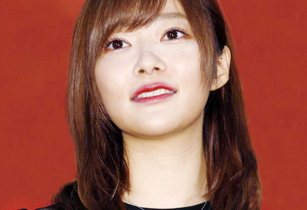 【芸能】指原莉乃に囁かれる“賞味期限”と後輩の猛追　残るレギュラー3本も黄信号の崖っぷち！