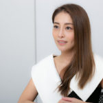 【芸能】熊切あさ美、トレーニング後の”美背中”＆”美ヒップ”が際立つモノクロショット披露「惚れ込む美しいスタイル」