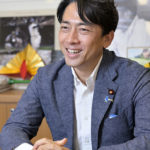 「小泉進次郎氏、子どもたちのために花見のモラル向上を訴える」