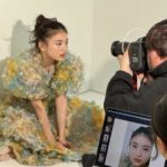 【芸能】大ブレイク中の出口夏希、『VOCE』撮影中ショット披露し大反響「可愛いかっこいい」