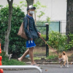 【歌舞伎】市川猿之助「一家心中」事件から丸1年の激変ぶり　愛らしい柴犬とともに公園へ