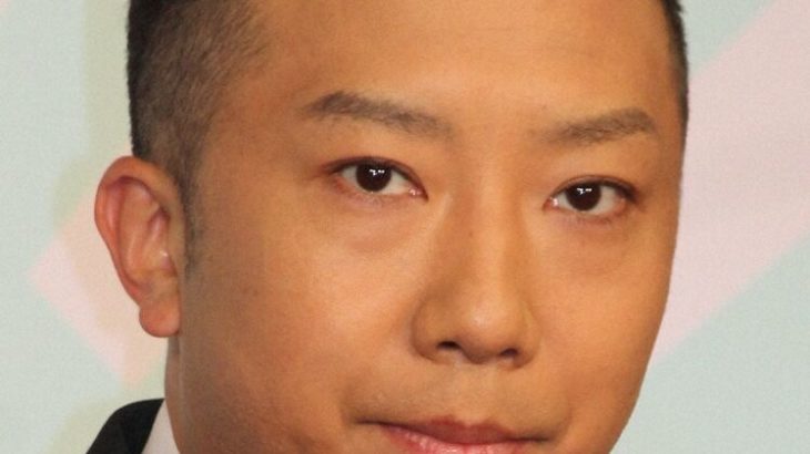 市川猿之助、事件から丸1年、愛犬と共に公園へ！一家心中事件からの激変ぶり