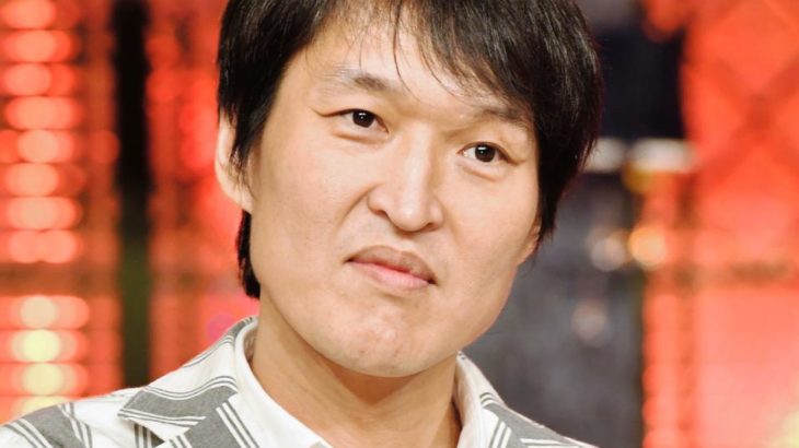 千原ジュニア、飛行機でのエピソードを告白「腹が立ってるから“ちゃん”付けしない笑」