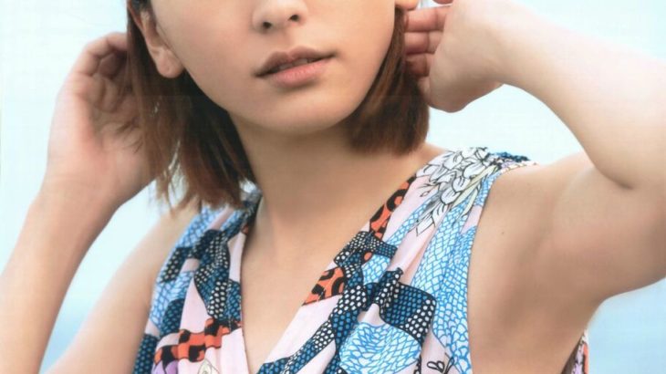 新垣結衣のクールな表情とパッツン前髪が魅力的！「GINZA」でのメンズ服コーディネートが話題に