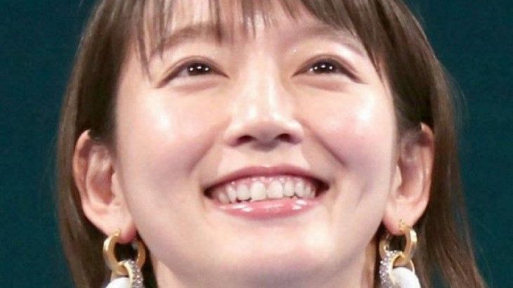 【女優】吉岡里帆、ディズニーシー満喫も…アザを心配する声が相次ぐ