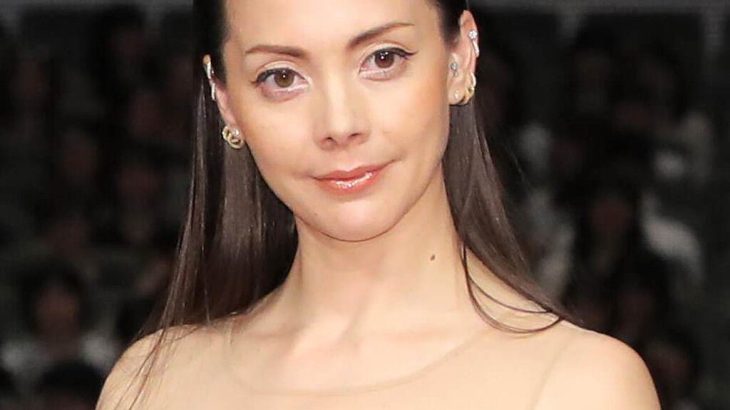 土屋アンナがセーラームーンのコスプレ姿でファンを魅了！