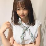 森香澄、初写真集の白ビキニ×体育座りショットでファンを魅了！