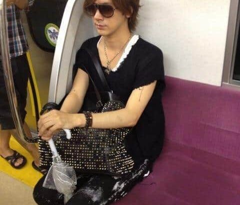 【芸能】声優の電車めぐる投稿が沈静化せぬ中、またDAIGOの株が急騰中「傘を膝に挟んで…」「人柄の良さが滲み出てる」「これぞ紳士」