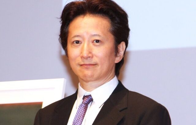 【芸能】ジョジョ作者・荒木飛呂彦氏、“若返り”が今年も話題に　「年取ってる…よね？」「ホントに何者」