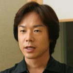 佐藤弘道が脊髄梗塞で活動休止！病状公表にファン驚愕、全く歩けない状態に