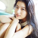 出口夏希、パリ散策で美スタイル全開！ファンから絶賛の声