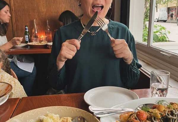 光浦靖子がカナダ留学中に別人級激変！メガネを外した美貌が話題に