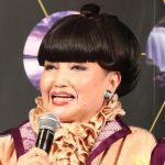 【芸能】黒柳徹子（90）、水中ヨガを披露　ザ・ベストテン時代からの特技「私、まだまだ浮ける！」