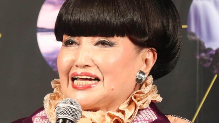 【芸能】黒柳徹子（90）、水中ヨガを披露　ザ・ベストテン時代からの特技「私、まだまだ浮ける！」