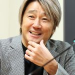 【芸能】近藤真彦、“赤いちゃんちゃんこ”姿で還暦を報告「マッチは何を着てもお似合い」「何歳になってもカッコいい」