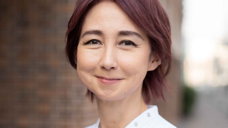 岡安由美子、松方弘樹さんから30万円の封筒を受け取る！感激の表情にファンも感動