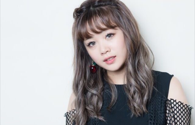 【芸能】元モー娘。新垣里沙、母親と“顔出し”2ショット「ママ綺麗」　親子ディズニーを報告