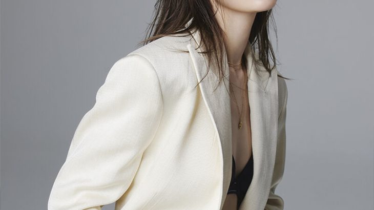 マギー、ピッタピタニットドレスで洗練ボディを披露！「パーフェクトスタイル」の絶賛声