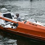 【社会】大西洋横断に挑戦中の男性、ゴンドウクジラの群れに囲まれる　特別な瞬間に感激も「怖い」