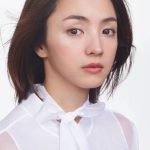 満島ひかり、セクシーなヘルシー生脚全開！モード系ファッション誌で表紙を飾る