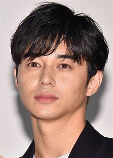 東出昌大が再婚を発表！幸せいっぱいの家族が増える予感