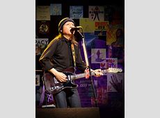 山下達郎の苦悩と完璧主義：ライブ打ち切りの背景に迫る