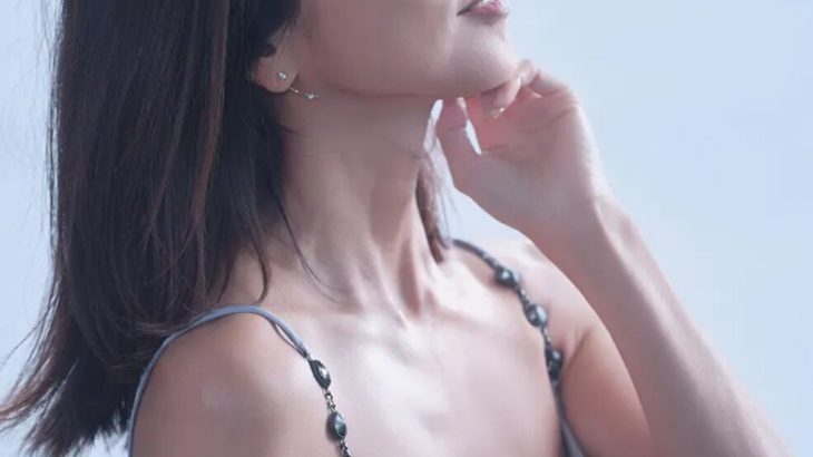 【芸能】かとうれいこ、26年ぶりグラビア復帰　美ボディ披露！ 「水着はやっぱり恥ずかしい」　先行カット公開