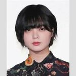 平手友梨奈の美脚魅惑！FNS歌謡祭での新曲パフォーマンス「見惚れちゃう」