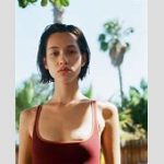 「一糸まとわぬ美」水原希子とローラのヌード2ショットが引き起こした反響と話題