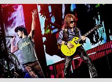 B’zの紅白サプライズ登場！列島を興奮させた3曲熱唱、橋本環奈も大興奮