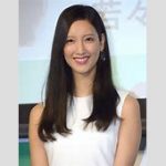 菜々緒、驚異の美ボディを披露！大胆紐ビキニ姿にファン震撼。息を呑む美しさ